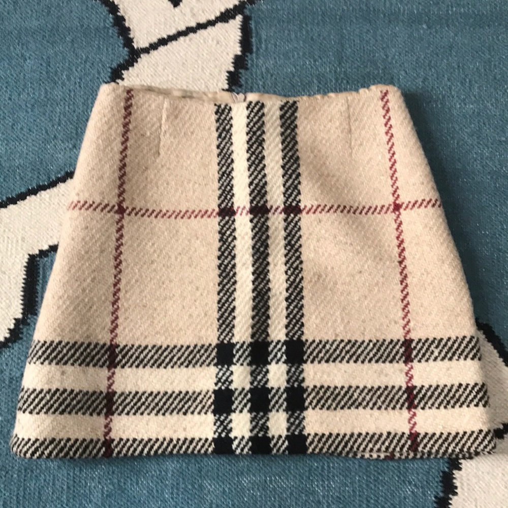 Beautiful authentic Burberry skirt